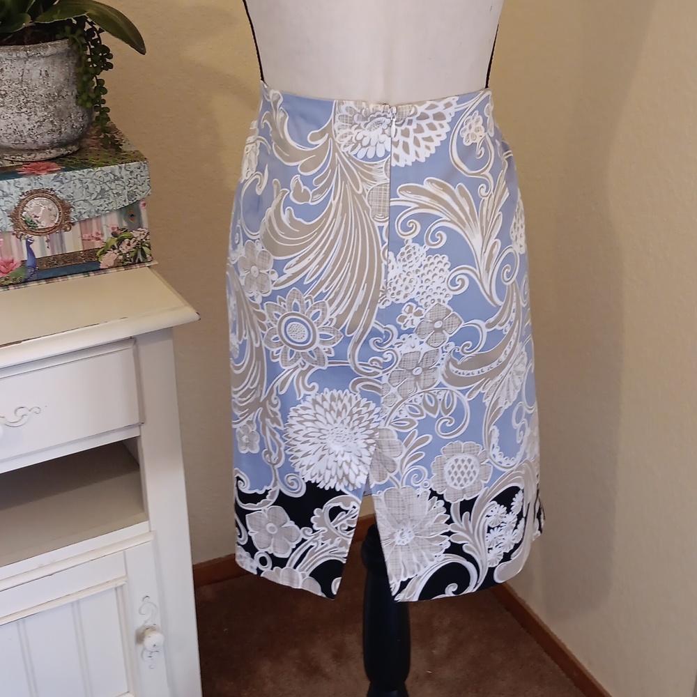 Tahari Arabesque Straight Skirt.Career. Occasion - Picture 5 of 9